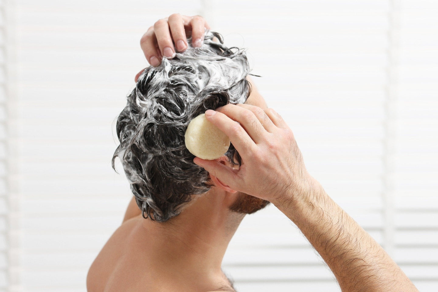 Shampoo & Conditioner Bars: An Eco-Friendly and Nourishing Haircare Choice